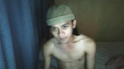 kurtxxx07 online show from July 25, 6:44 am