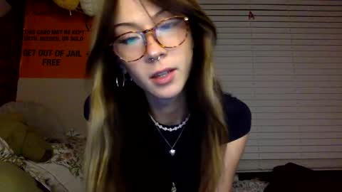 kydenae online show from January 21, 1:39 am