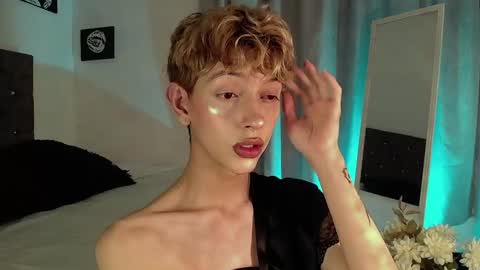 Kyle Cooper online show from December 27, 1:53 am