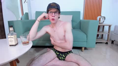 Kyle Dusk online show from November 30, 2:13 pm