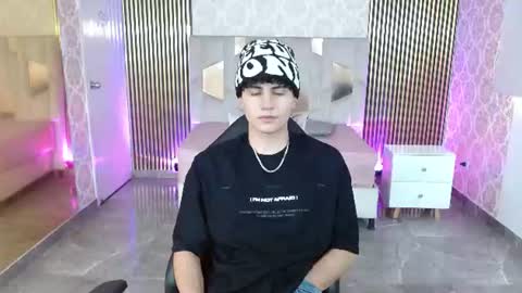 kyler_tay online show from June 22, 12:01 pm