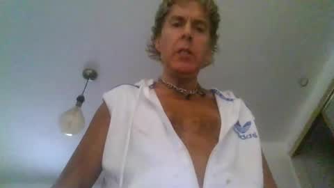 kylestrips4youq online show from December 1, 12:03 pm