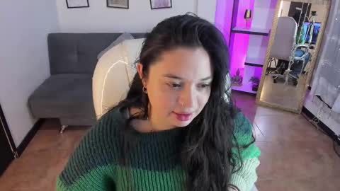 kylie online show from December 22, 1:18 pm