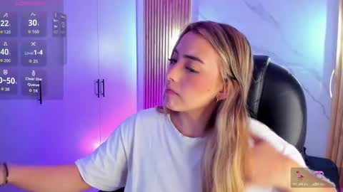  KYLIE  online show from November 24, 3:05 am