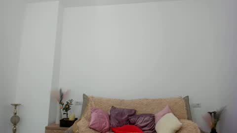 Kylie online show from September 15, 7:37 pm