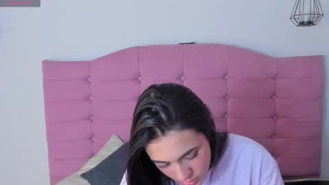 Snapshot of kylie_ls chatting on October 21, 1:54 am kylie_ls online show from October 21, 1:54 am