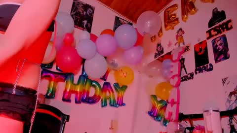   online show from November 23, 12:30 am