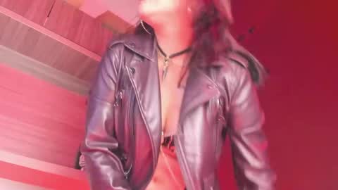 K Y L I E online show from September 27, 2:04 pm