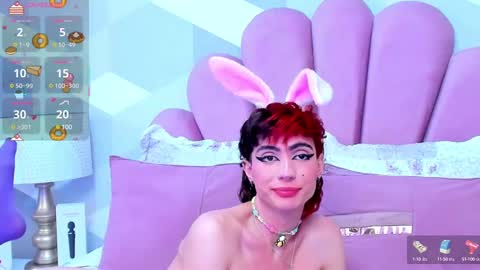 Kylie jl online show from March 2, 10:45 am