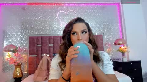 Kylie online show from September 13, 4:59 am