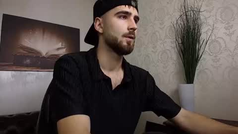KyloEast online show from July 26, 6:22 am