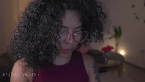 schedule 300 pm - 1100pm colombia time online show from January 10, 12:05 am