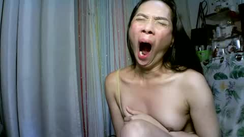 kyutshyne online show from February 22, 10:20 pm