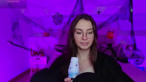 Margo  online show from October 27, 9:48 pm