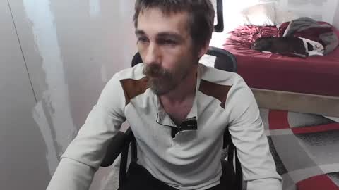 l1v1nth3dr3am online show from October 13, 2:46 am