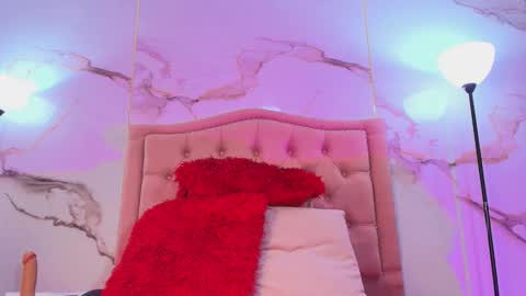 la_indiia online show from February 7, 1:14 pm