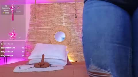 Cris  online show from March 4, 11:51 am