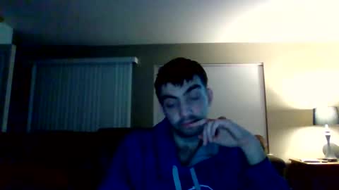 labeautravis1144 online show from December 17, 1:45 am