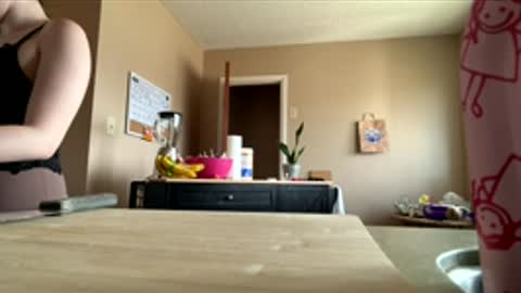 lacedinsin online show from April 11, 8:13 pm