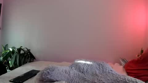 Chelsea Poe online show from April 17, 1:52 am