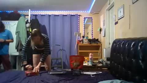 lady420777 online show from May 25, 12:17 am