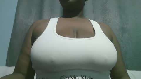 lady_dearra online show from October 27, 3:39 am