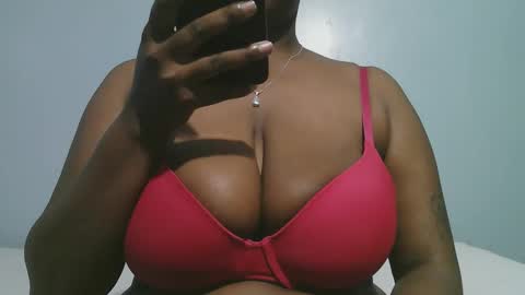 lady_dearra online show from February 24, 3:31 am