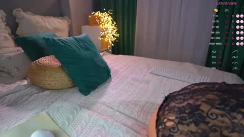 Snapshot of lady_elly chatting on October 10, 5:19 pm Ella online show from October 10, 5:19 pm