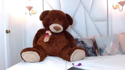 Lady  online show from December 2, 2:36 pm