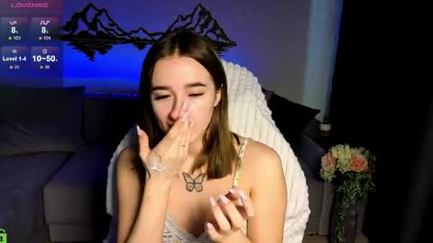 Olivia online show from June 3, 1:19 am