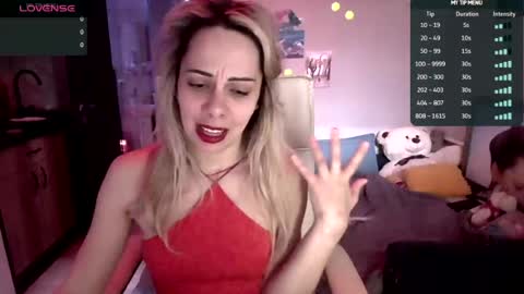 lady_smile69 online show from April 19, 3:40 am