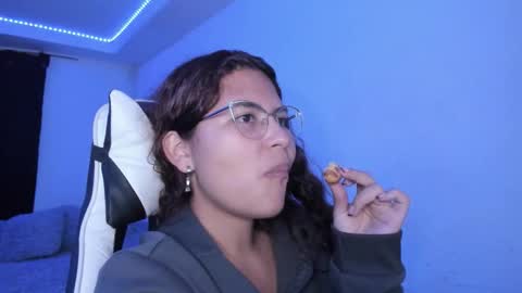  Lady  online show from October 8, 2:51 am