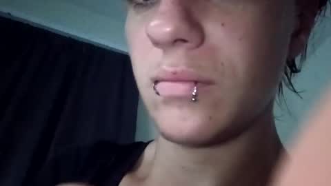 Snapshot of ladybug9097 chatting on October 8, 2:40 am RockStar Couple online show from October 8, 2:40 am