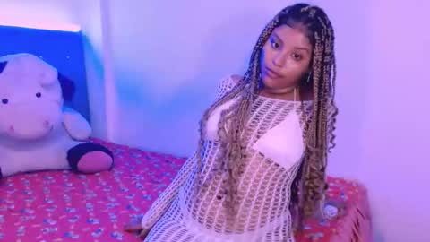 laura online show from March 3, 5:14 am