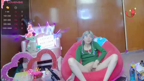 Skinnygirl online show from May 10, 1:45 am