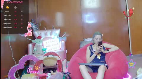 Skinnygirl online show from May 21, 1:12 am