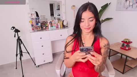 Laira online show from February 3, 9:41 pm