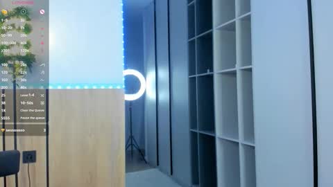 Julia online show from January 8, 8:14 pm