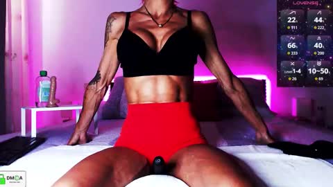 Lola online show from September 22, 6:01 pm