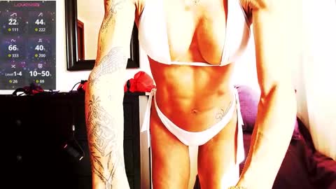 Lola online show from October 5, 10:12 am