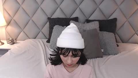 Laly Castro online show from February 5, 8:04 pm