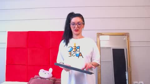 LanaBanner online show from October 14, 10:29 am