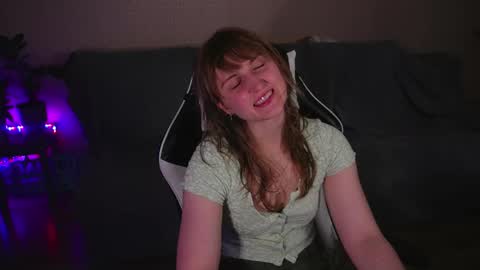 Kay online show from April 4, 7:54 pm