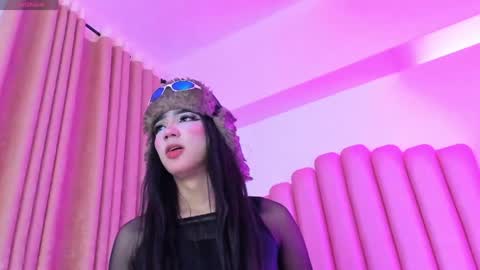 lana_fox01 online show from June 7, 7:13 am
