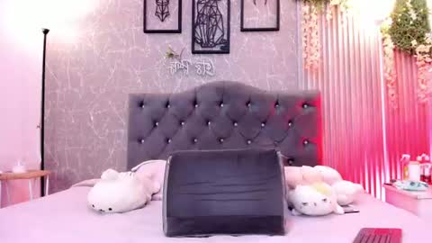 lana_gill online show from June 10, 7:13 pm