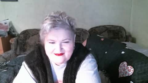 lanacat555 online show from March 4, 8:06 pm