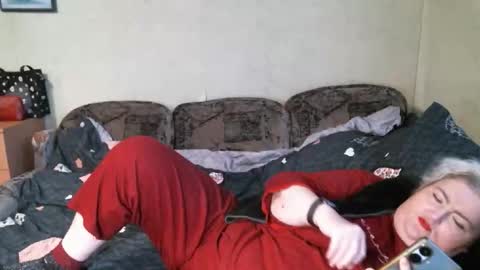 Snapshot of lanacat555 chatting on October 21, 2:32 pm lanacat555 online show from October 21, 2:32 pm