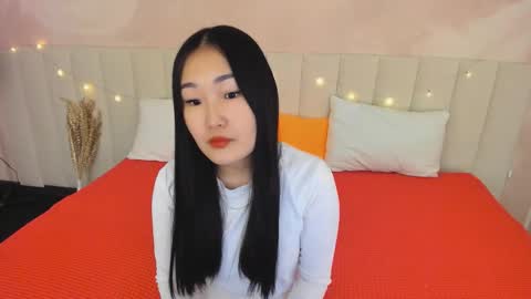 Lana online show from November 10, 9:23 am