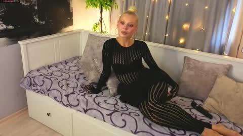 hi my name is Lana Im 23 years old I really like to dance walk and make new acquaintances online show from January 14, 8:44 am