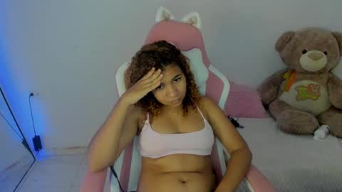 Snapshot of lanarouse1 chatting on February 14, 2:50 am Lana  online show from February 14, 2:50 am